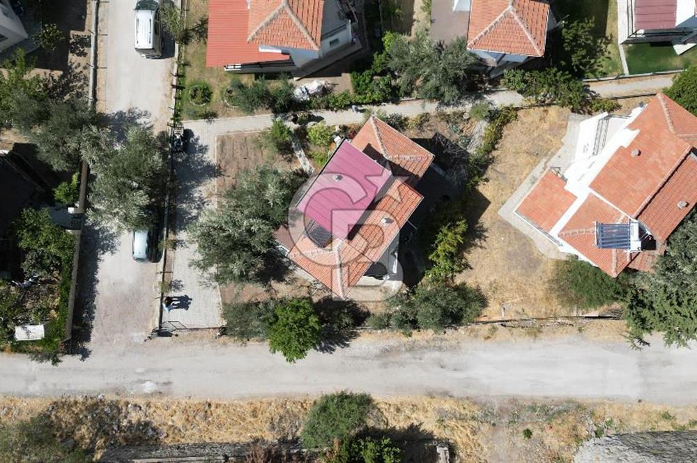 ÇANDARLI EYKO'DA SATILIK EŞYALI DÜBLEKS DENİZ MANZARALI VİLLA