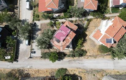 ÇANDARLI EYKO'DA SATILIK EŞYALI DÜBLEKS DENİZ MANZARALI VİLLA