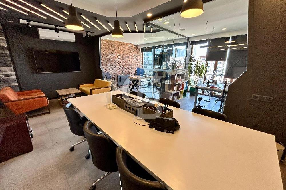 ANKARA ALEXANDER DUBÇEK CADDE ÜZERİ SATILIK FUL YAPILI BÜRO OFİS
