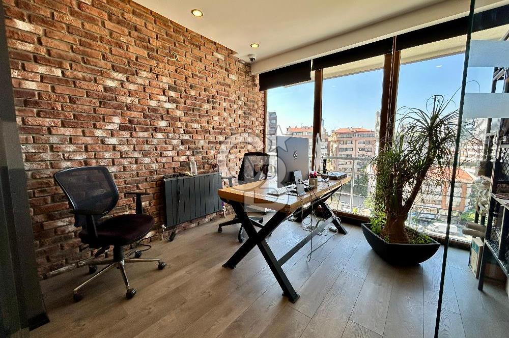 ANKARA ALEXANDER DUBÇEK CADDE ÜZERİ SATILIK FUL YAPILI BÜRO OFİS