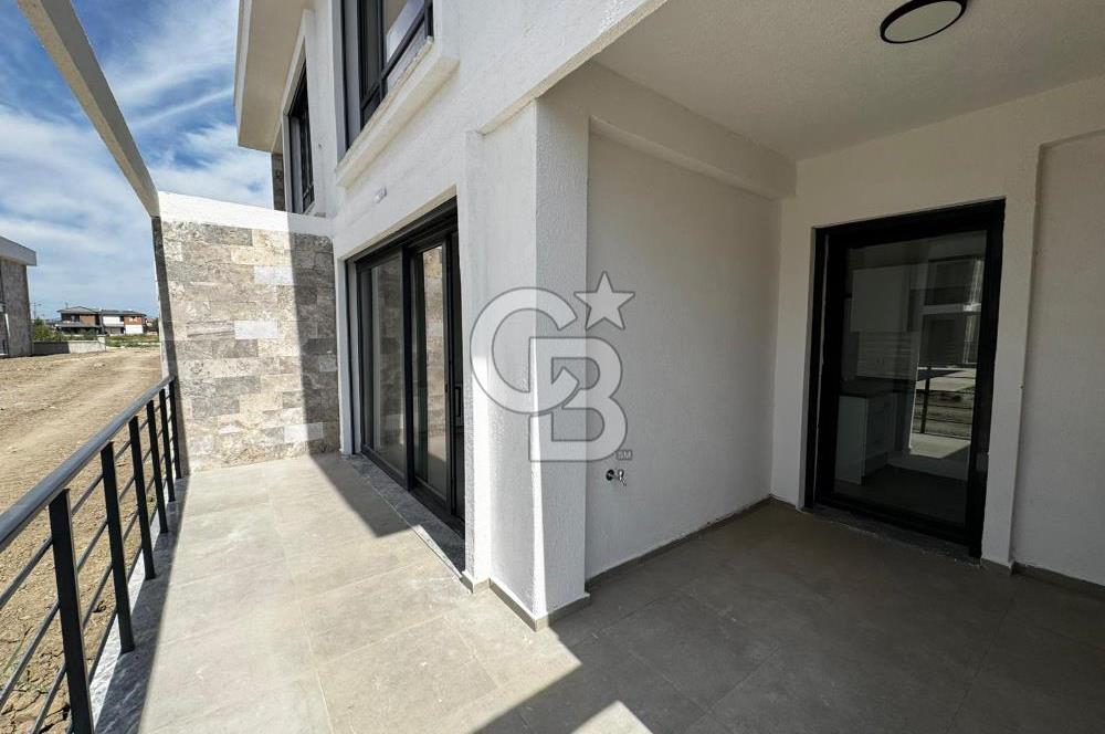 Ayvalık Altınovada Havuzlu Site İçersinde 2+1 Satılık Villa