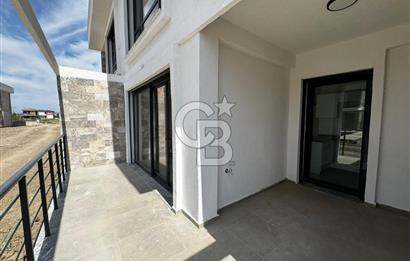 Ayvalık Altınovada Havuzlu Site İçersinde 2+1 Satılık Villa