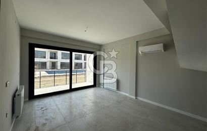 Ayvalık Altınovada Havuzlu Site İçersinde 2+1 Satılık Villa