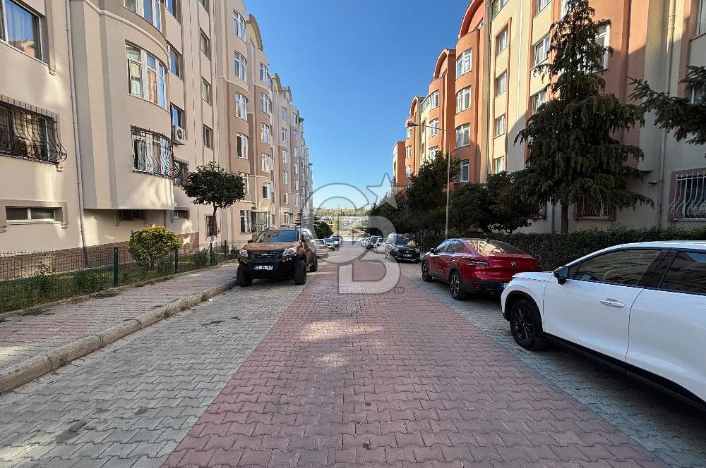 BAHÇEŞEHİR 2.KISIM MAH SİTE İÇERİSİNDE KREDİYE UYGUN SATILIK 2+1