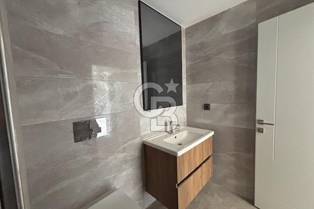 E5 ANA YOL ÜZERİNDE MANZARALI KİRALIK BÜRO OFİS