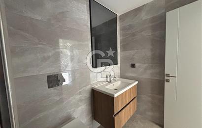 E5 ANA YOL ÜZERİNDE MANZARALI KİRALIK BÜRO OFİS