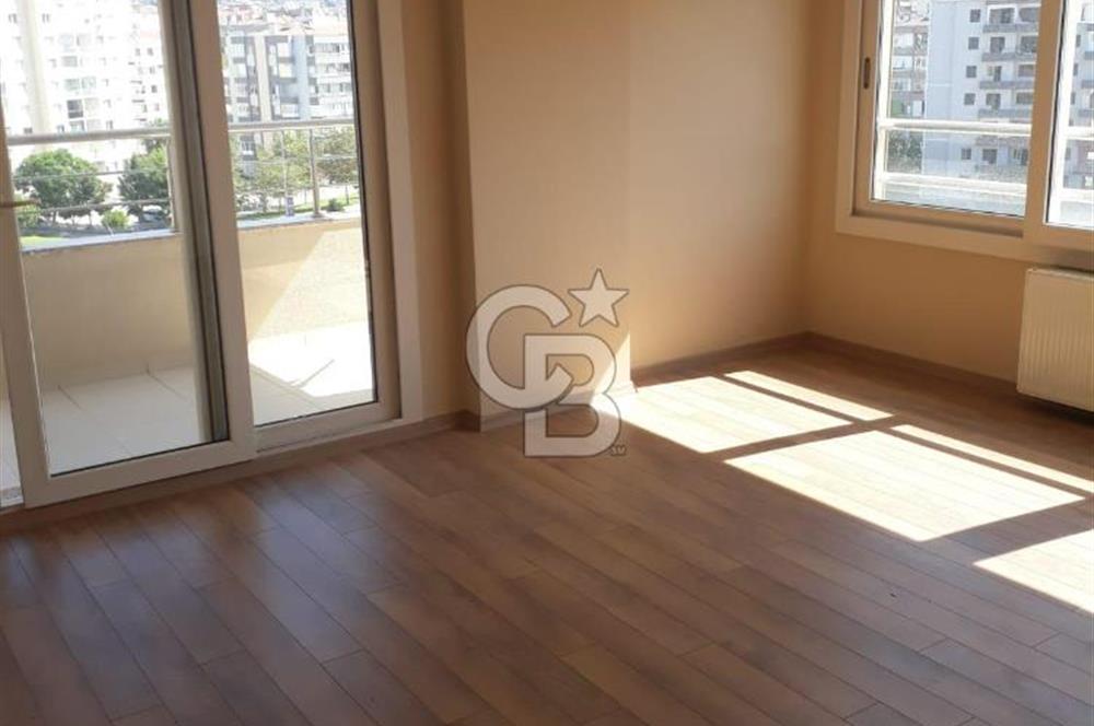 Bayraklı Adalet Mahallesi Site İçerisi 3+1 150 m² Satılık Daire