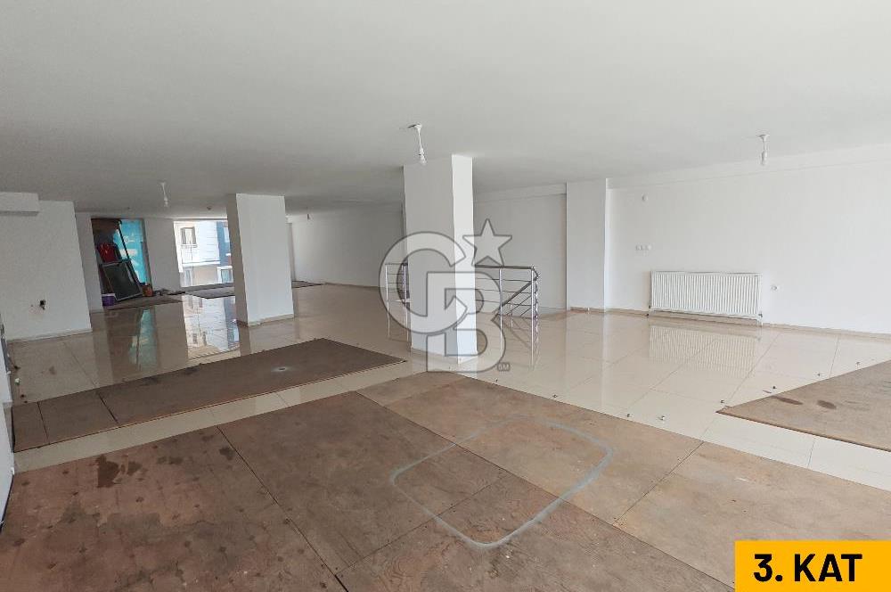 İstiklal Cadde üzeri 450 m2 Kiralık Yeni Dükkan, KDV Avantajlı