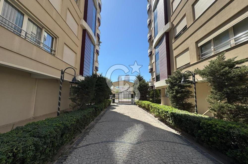 Bayraklı Adalet Mahallesi Site İçerisi 3+1 150 m² Satılık Daire