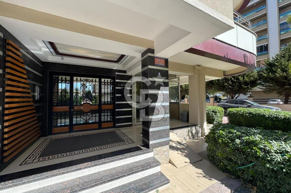 Bayraklı Adalet Mahallesi Site İçerisi 3+1 150 m² Satılık Daire