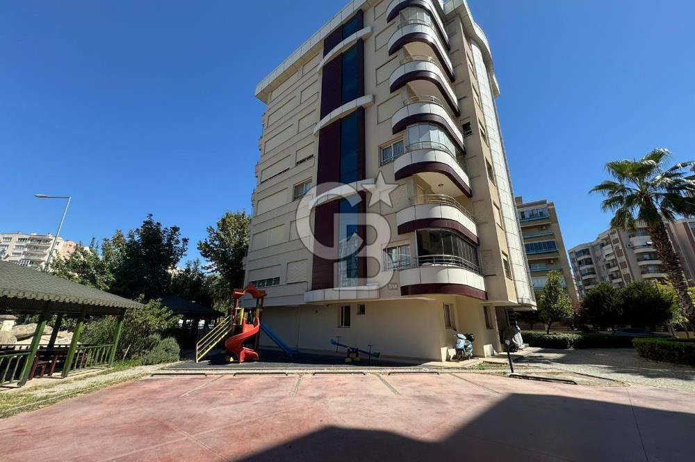 Bayraklı Adalet Mahallesi Site İçerisi 3+1 150 m² Satılık Daire