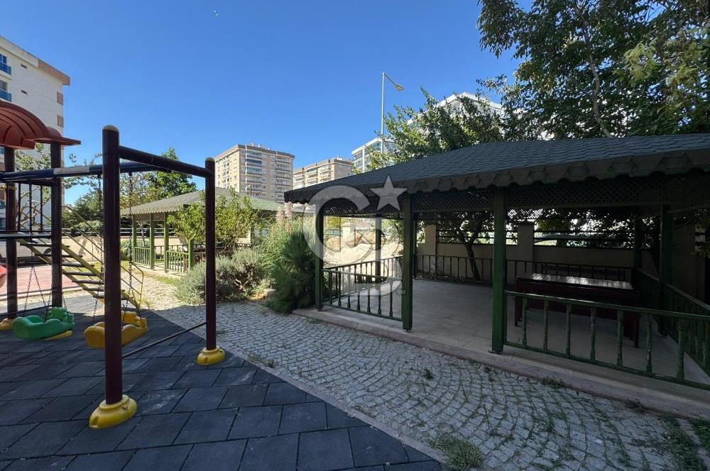 Bayraklı Adalet Mahallesi Site İçerisi 3+1 150 m² Satılık Daire