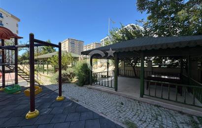 Bayraklı Adalet Mahallesi Site İçerisi 3+1 150 m² Satılık Daire