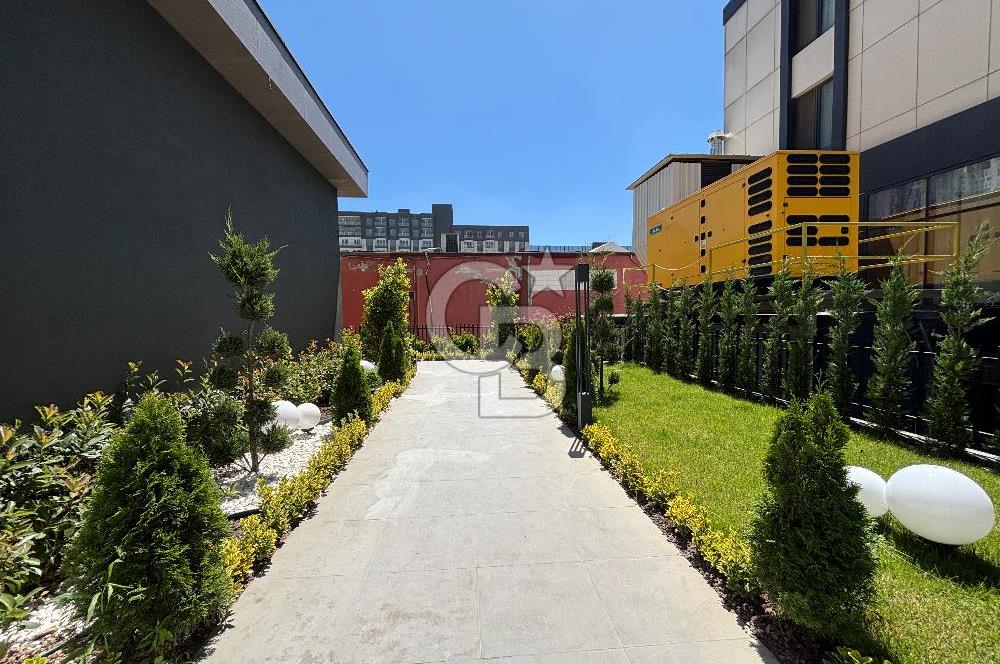 E5 ANA YOL ÜZERİNDE MANZARALI KİRALIK BÜRO OFİS