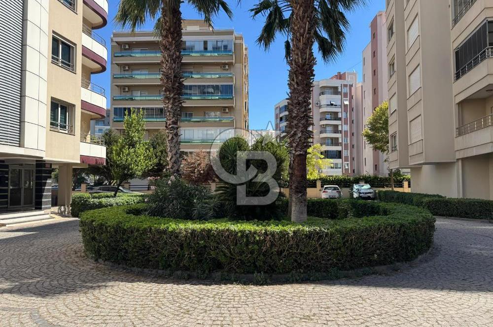 Bayraklı Adalet Mahallesi Site İçerisi 3+1 150 m² Satılık Daire