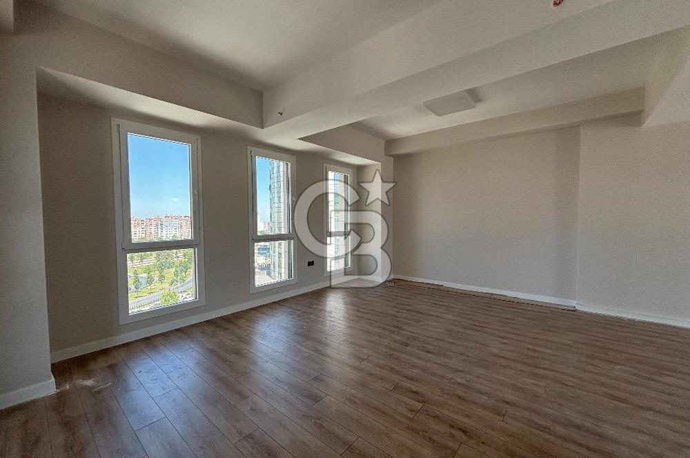 E5 ANA YOL ÜZERİNDE MANZARALI KİRALIK BÜRO OFİS