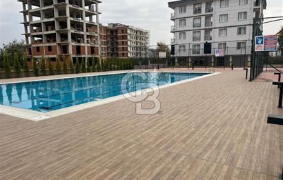 ORDU CUMHURİYET DE HAVUZLU SİTE İÇERİSİNDE EŞYALI LÜKS 1+1