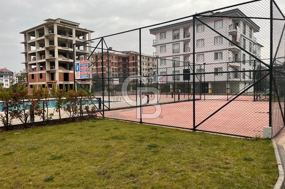 ORDU CUMHURİYET DE HAVUZLU SİTE İÇERİSİNDE EŞYALI LÜKS 1+1