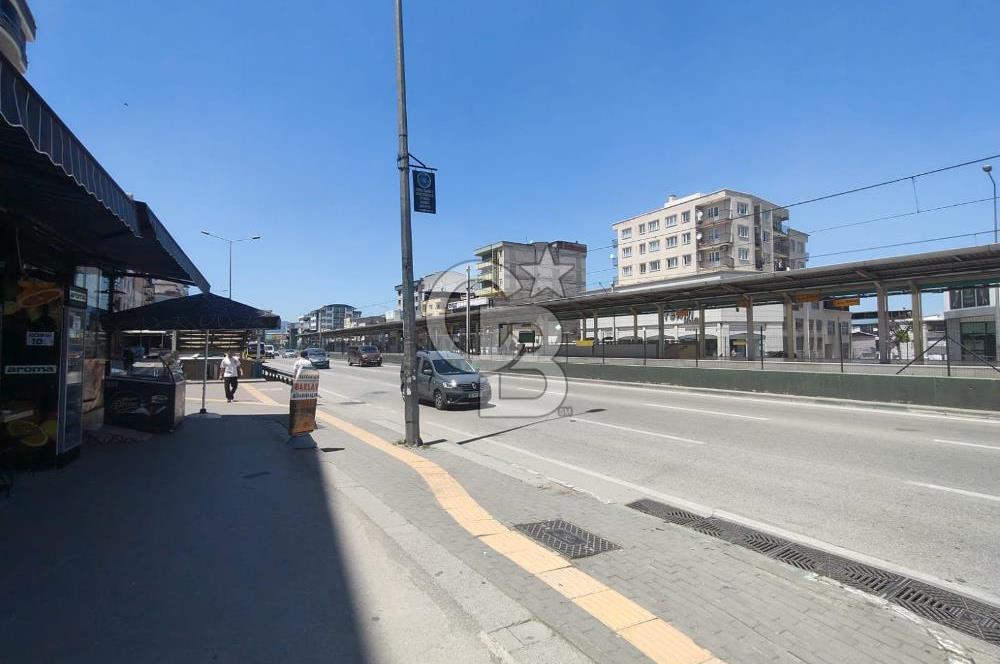 CB BLACK'TAN HACİVAT METRO İSTASYONU KARŞISI KİRALIK DÜKKAN