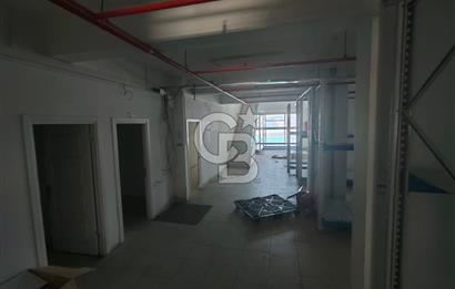 CB BLACK'TAN HACİVAT METRO İSTASYONU KARŞISI KİRALIK DÜKKAN