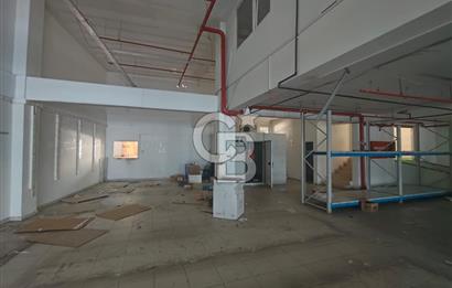 CB BLACK'TAN HACİVAT METRO İSTASYONU KARŞISI KİRALIK DÜKKAN