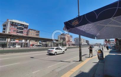 CB BLACK'TAN HACİVAT METRO İSTASYONU KARŞISI KİRALIK DÜKKAN