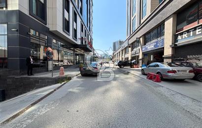 E5 ANA YOL ÜZERİNDE MANZARALI KİRALIK BÜRO OFİS