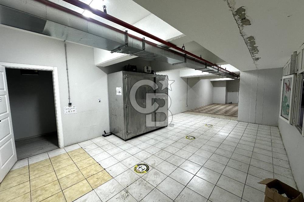 Beylikdüzü Kiralık 3000m2 Fabrika Depo Toprak Basar Vinçli Ofisl