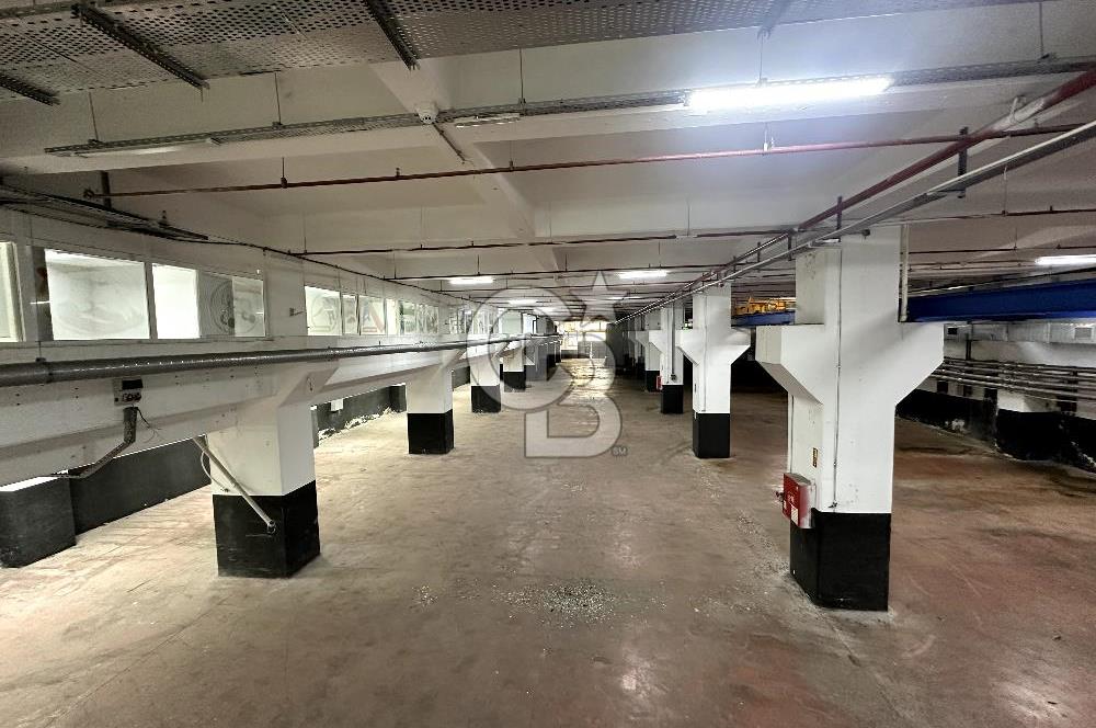 Beylikdüzü Kiralık 3000m2 Fabrika Depo Toprak Basar Vinçli Ofisl