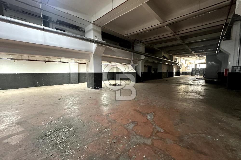 Beylikdüzü Kiralık 3000m2 Fabrika Depo Toprak Basar Vinçli Ofisl