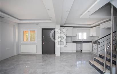 Yeni Foça Cumhuriyet Mh.3+1 Deniz Manzaralı Satılık Villa