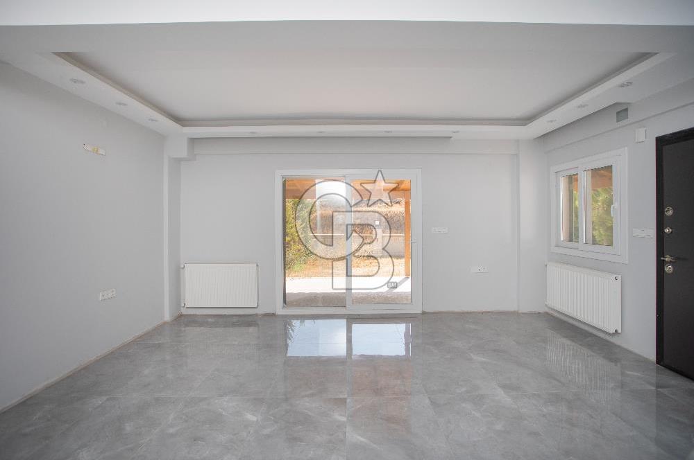 Yeni Foça Cumhuriyet Mh.3+1 Deniz Manzaralı Satılık Villa