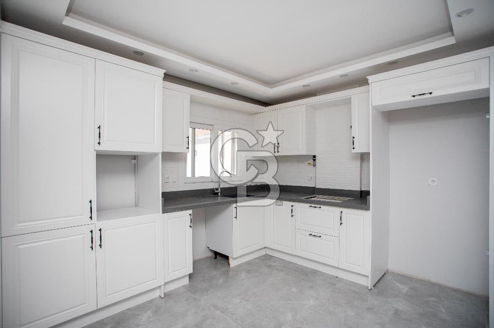Yeni Foça Cumhuriyet Mh.3+1 Deniz Manzaralı Satılık Villa