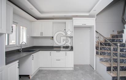 Yeni Foça Cumhuriyet Mh.3+1 Deniz Manzaralı Satılık Villa