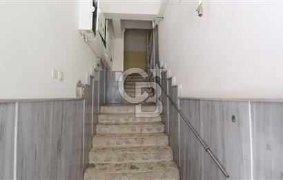 Karşıyaka Bostanlı Merkezi Konumlu Satılık 3+1 100 M² Daire