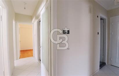Karşıyaka Bostanlı Merkezi Konumlu Satılık 3+1 100 M² Daire