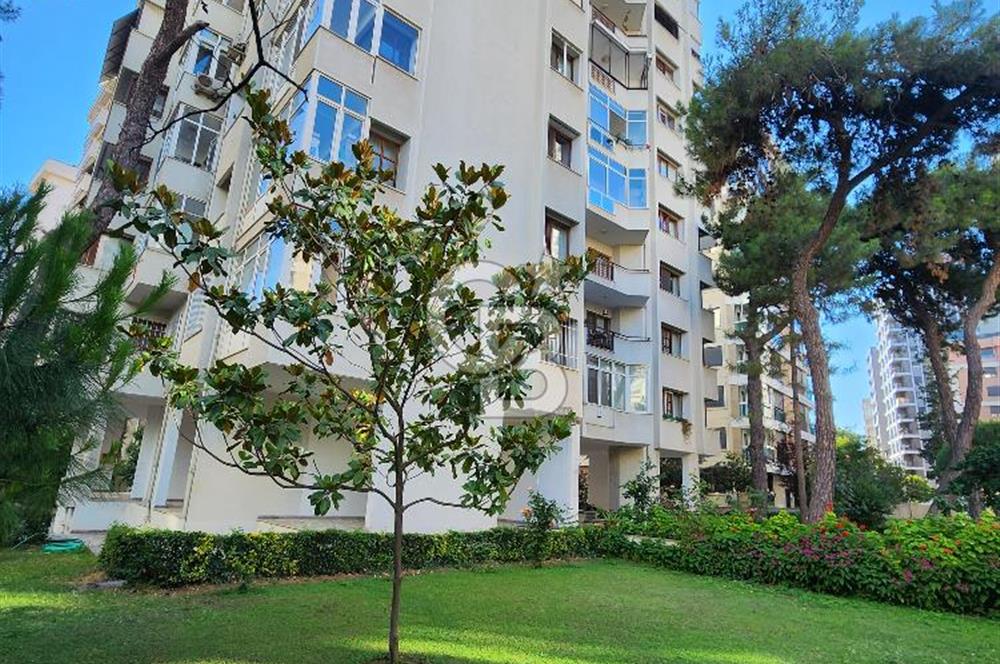 Kiralık Daire 3+1 Kaşeneler sokağında  170 M2 NET