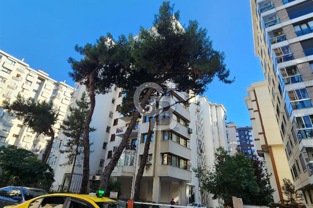 Kiralık Daire 3+1 Kaşeneler sokağında  170 M2 NET