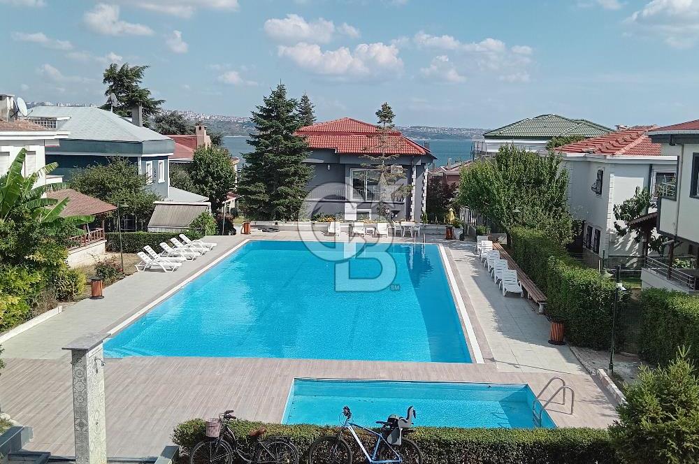 B.ÇEKMECE EKİNOBA da NEZİH BİR SİTEDE KEYİFLİ SATILIK VİLLA***