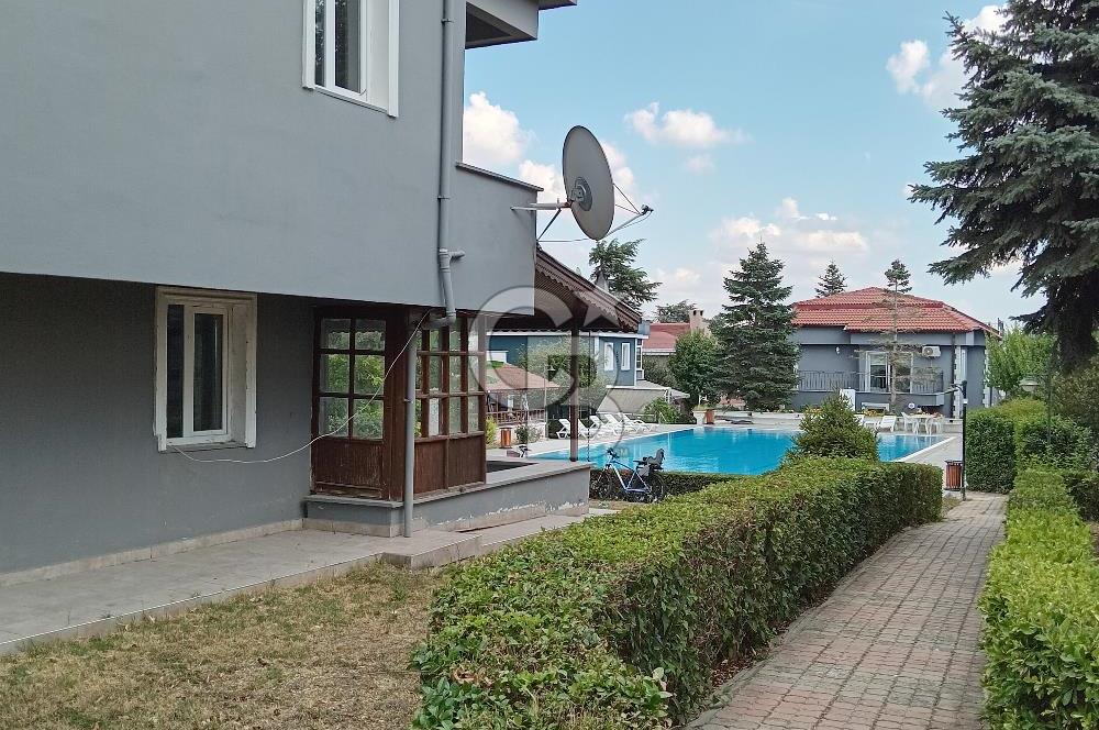 B.ÇEKMECE EKİNOBA da NEZİH BİR SİTEDE KEYİFLİ SATILIK VİLLA***