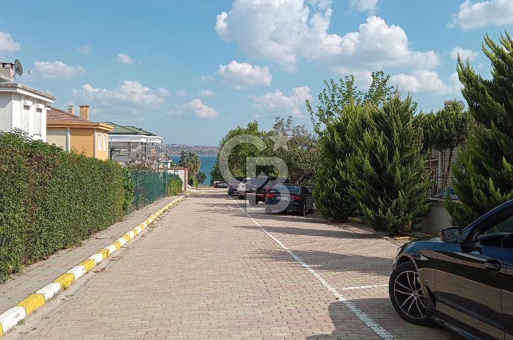 B.ÇEKMECE EKİNOBA da NEZİH BİR SİTEDE KEYİFLİ SATILIK VİLLA***