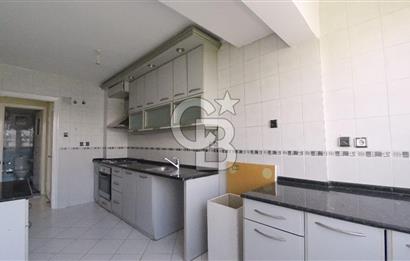 Karşıyaka Bostanlı Merkezi Konumlu Satılık 3+1 100 M² Daire