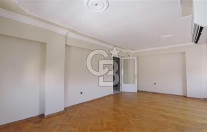 Karşıyaka Bostanlı Merkezi Konumlu Satılık 3+1 100 M² Daire