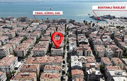 Karşıyaka Bostanlı Merkezi Konumlu Satılık 3+1 100 M² Daire