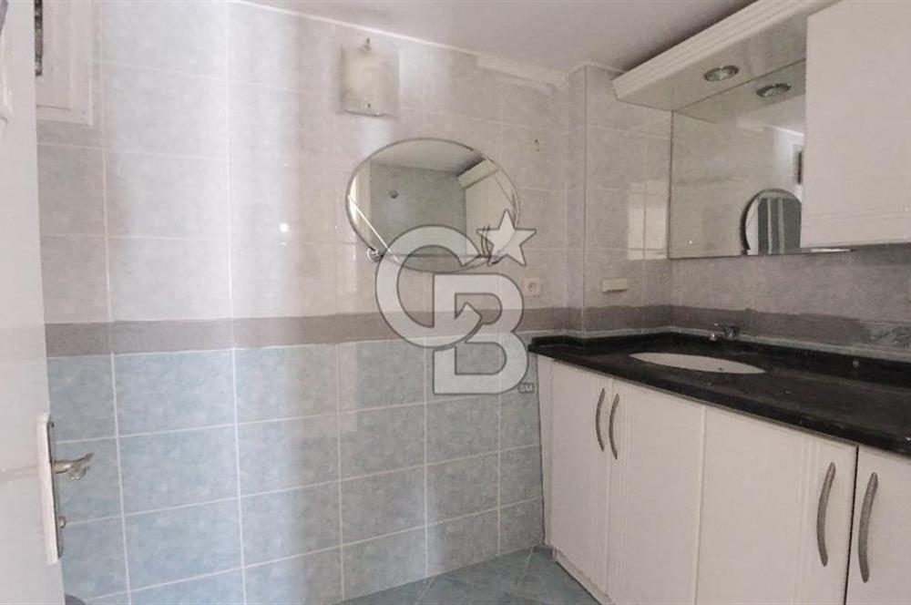 Karşıyaka Bostanlı Merkezi Konumlu Satılık 3+1 100 M² Daire