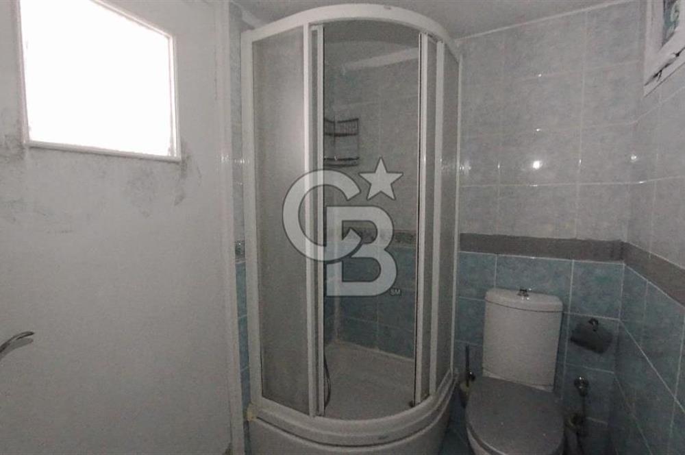 Karşıyaka Bostanlı Merkezi Konumlu Satılık 3+1 100 M² Daire