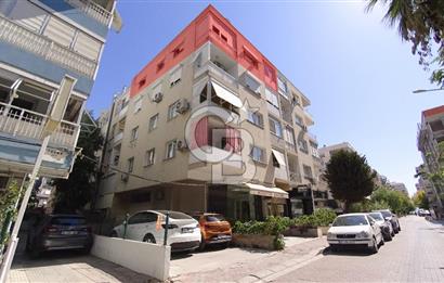 Karşıyaka Bostanlı Merkezi Konumlu Satılık 3+1 100 M² Daire