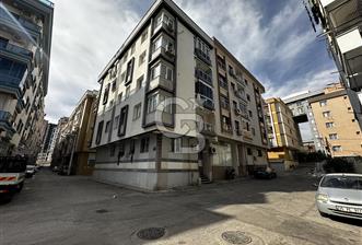 KARŞIYAKA ÖRNEKKÖYDE KİRALIK 2+1 DAİRE
