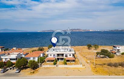 Yeni Foça Cumhuriyet Mh.3+1 Deniz Manzaralı Satılık Villa