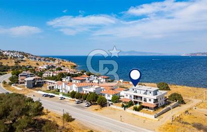 Yeni Foça Cumhuriyet Mh.3+1 Deniz Manzaralı Satılık Villa